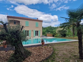 Villa de charme à Ribérac avec piscine privée